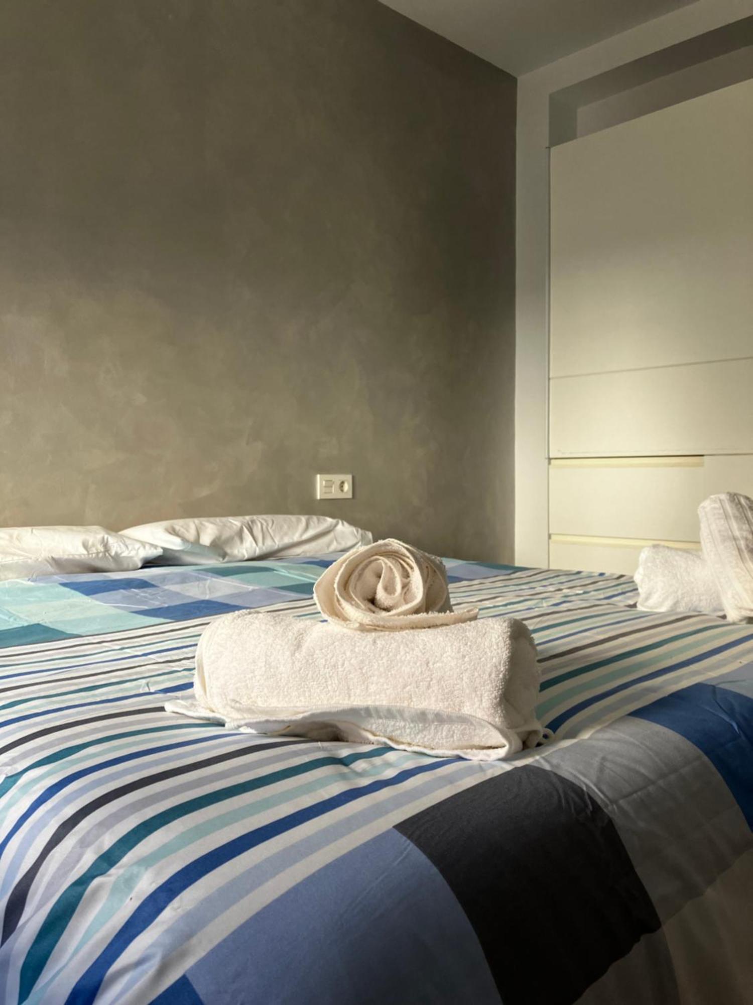 Apartamento En Camino De Ronda De Dos Habitaciones Y Salon Granada Buitenkant foto